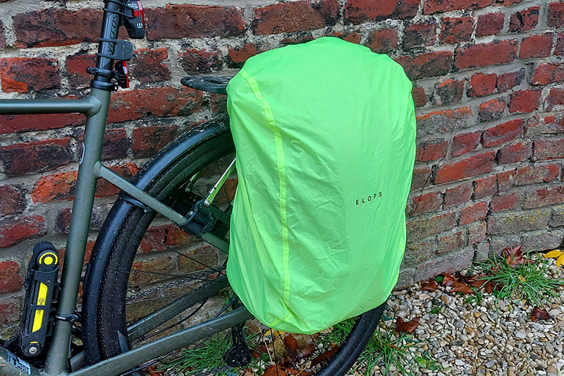 Sac à dos pour porte bagage Elops de chez Decathlon